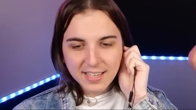 MrBeast Reacts To Chris Coming Out (FIRED?!) смотреть онлайн