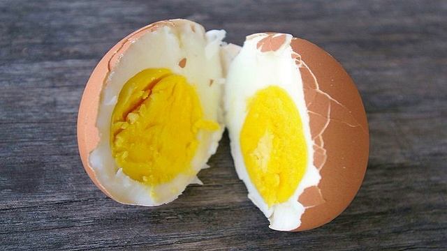 Что БУДЕТ если есть ВАРЁНЫЕ ЯЙЦА каждый день, ошибки при приготовлении яиц смотреть онлайн