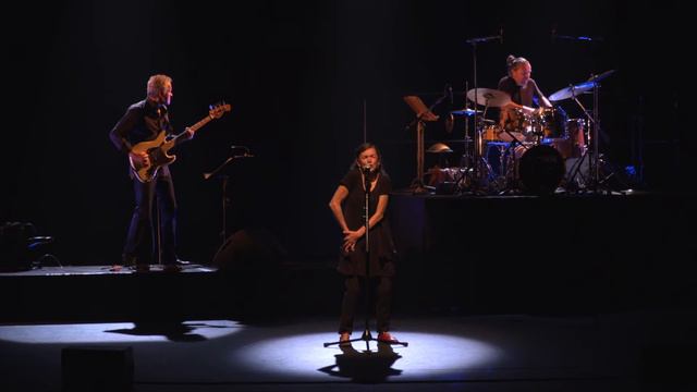 Le loup de fer : Mapie Caburet, Jan Vanek, Laurent Sigrist смотреть онлайн