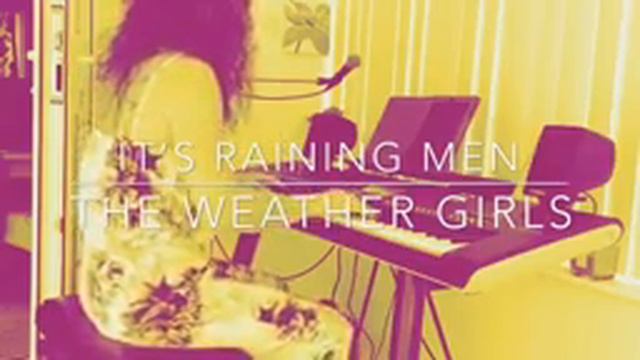 It’s raining men “The weather girls” cover on Yamaha Genos смотреть онлайн