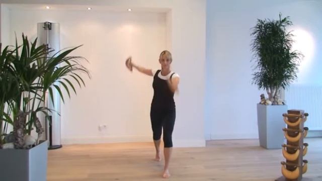 04 Asymetric Double Arms смотреть онлайн