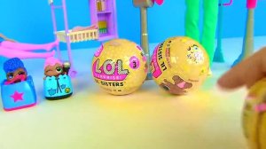 КУКЛЫ ЛОЛ СЮРПРИЗ МУЛЬТИК! ДЕТСКИЙ САД - ПЕРВАЯ ПРИВИВКА ОТ ДОКТОРА БАРБИ! LOL SURPRISE FOR KIDS