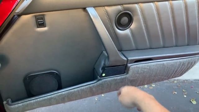 Porsche 959 - это икона автомобилестроения за $1,5 миллиона смотреть онлайн