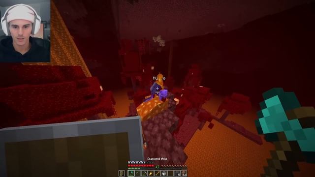 Minecraft PRO Speedrunner VS 4 NOOB, But OP Hunters смотреть онлайн