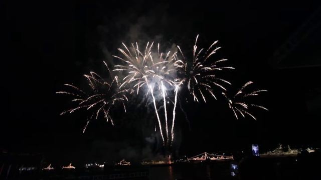 салют в севастополе на день вмф 2016 FullHD1080 смотреть онлайн