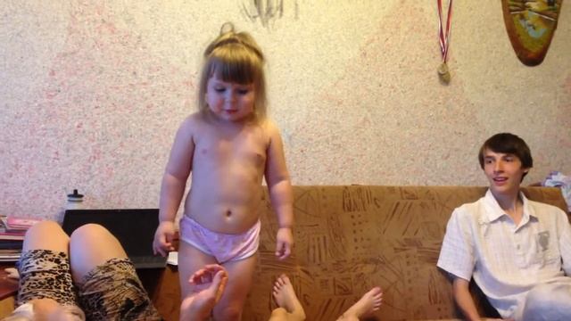 Доча в 2.5 года смотреть онлайн