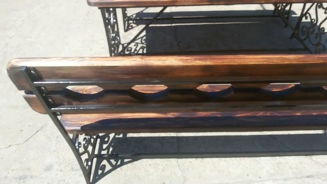 Стол и лавочки