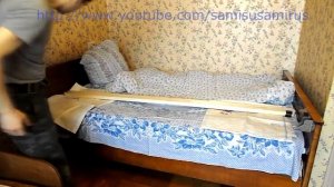 Простой ограничитель на кровать для пожилой женщины