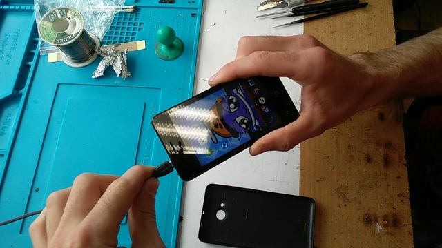 Невозможно починить Fly FS408 - говорит Винера))) смотреть онлайн