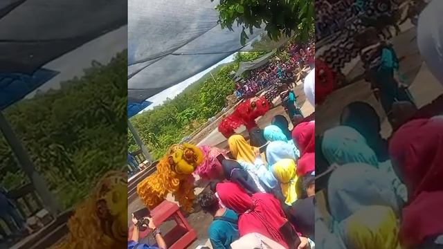 Barongsai di Taman Dinosaurus Gandrungmangu Cilacap смотреть онлайн