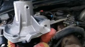Замена водяного насоса (помпа) Niva Chevrolet Нива 2123