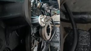 Снимаем шкив с FD42 Ниссан Атлас