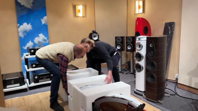 DALI EPIKORE 11: UNPACKING смотреть онлайн