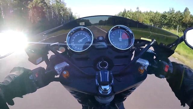 230 на Yamaha XJR 1300 (25.08.16) смотреть онлайн