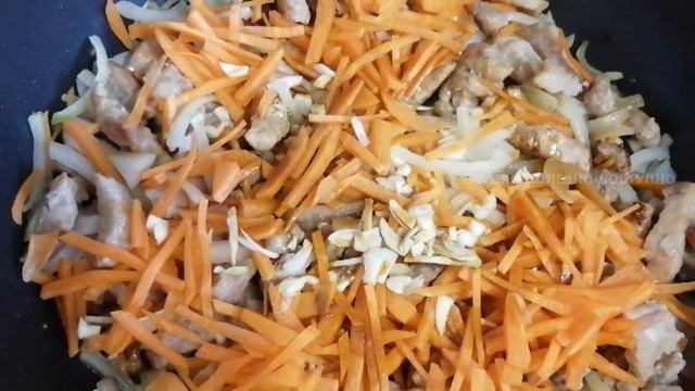Как вкусно пожарить мясо. Идеальный вариант жареного мяса к любому гарниру. смотреть онлайн