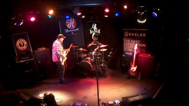 Andy Irvine - Hammersmith Bass Roadshow - Viper Room - Hollywood смотреть онлайн