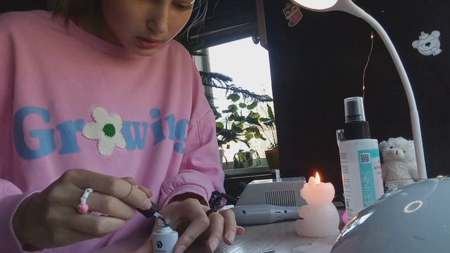 Делаю маникюр САМА СЕБЕ В 13 ЛЕТ смотреть онлайн