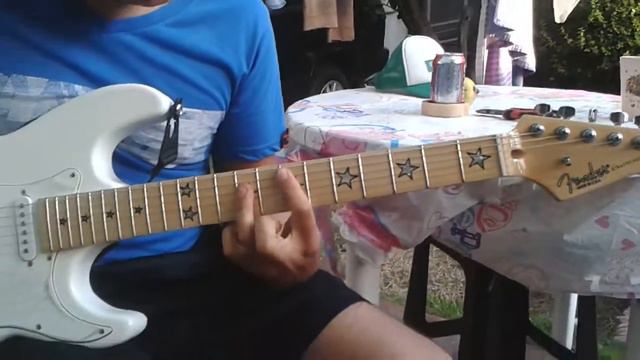 Guitarra Fender Stratocaster (Replica China) смотреть онлайн