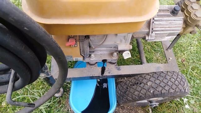 Changing oil on pressure washer with subaru robin engine смотреть онлайн