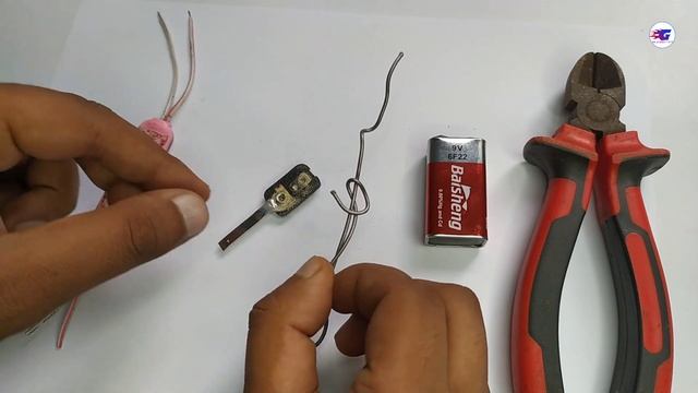 ?Never Throw Away Old 9V Battery