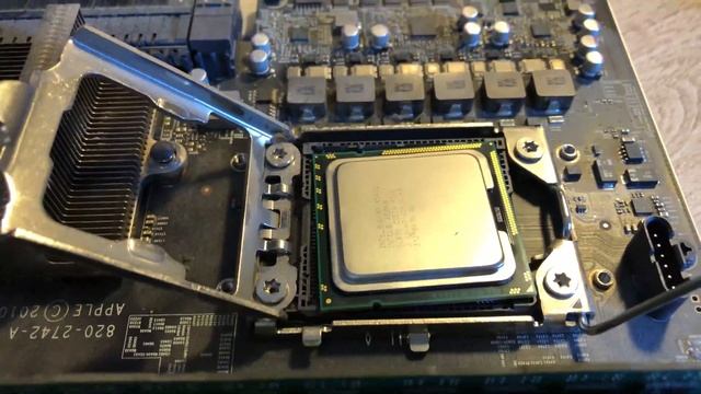 Como INSTALAR NUEVOS PROCESADORES (CPU) en Mac Pro 5,1 | Xeon X5672 3,20 Ghz смотреть онлайн