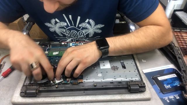 РАЗБОРКА НОУТБУКА HP-3168NGW(225-G6), ЧИСТКА, ЗАМЕНА HDD смотреть онлайн