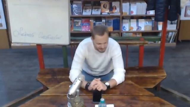 ПОЧЕМУ У ДУХОВНЫХ ЛЮДЕЙ НЕТ ДЕНЕГ? Как найти духовного учителя - духовного наставника? смотреть онлайн