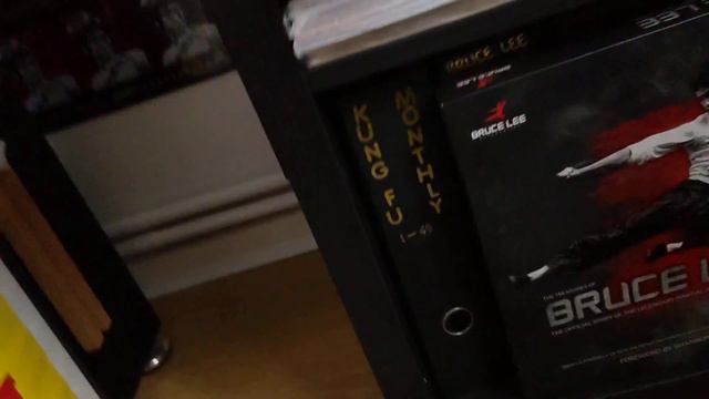 Some of my Bruce Lee magazines смотреть онлайн