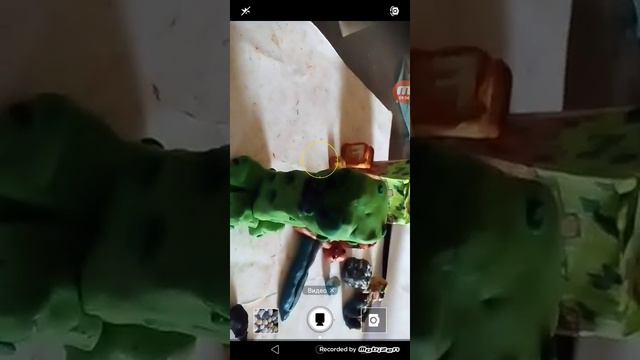 Леплю из пластилина Крипера смотреть онлайн