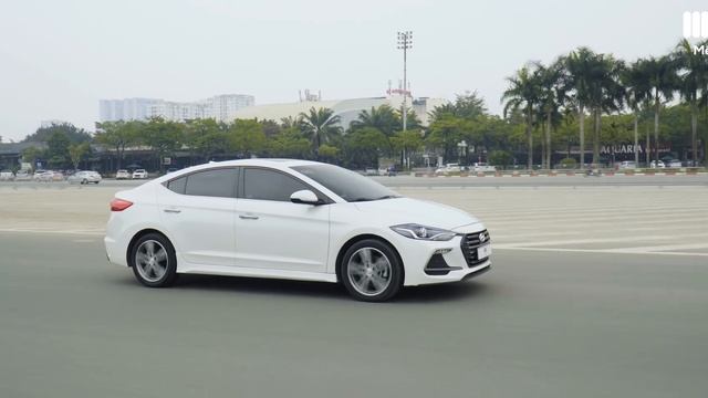 Hyundai Elantra 1.6 Turbo: Xe Phổ Thông MẠNH NHẤT Có Gì Hay Hơn Civic, Focus?