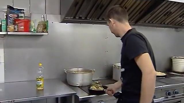 Русская кухня в «Брудершафте», делаем «Аблянку» смотреть онлайн