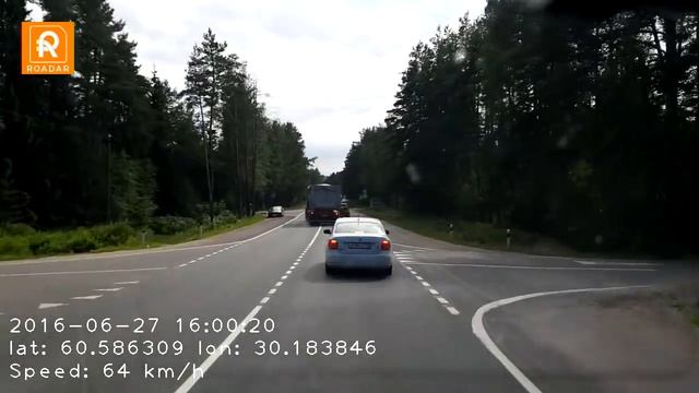 В Колосково тонар чудом не размазал желтый джипчик с дамой на борту. смотреть онлайн