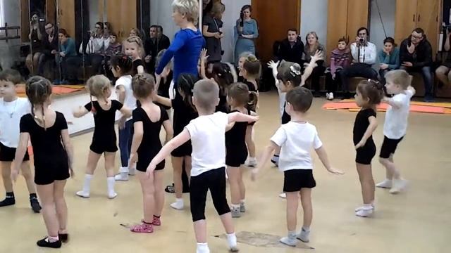 Это мы дети танцуем танец буратина смотреть онлайн