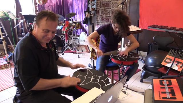 JAMKAT "More Cowbell" - improv by Gina Ferrera & Mario DeCiutiis смотреть онлайн