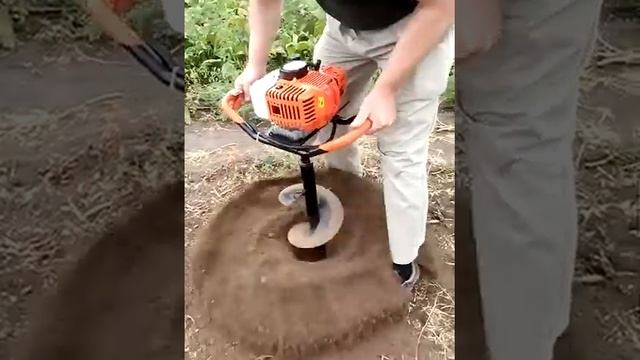 Earth Auger-drilling deep clean holes смотреть онлайн