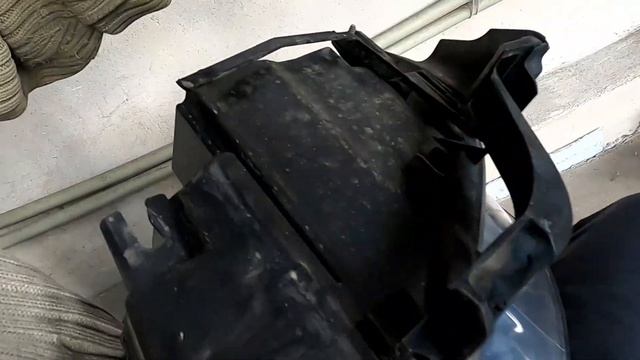 Снимаем бампер бмв е 60. Устраняем проблему по фаре смотреть онлайн