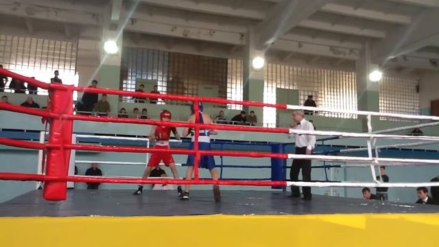БОКС-Чемпионат Донецкой обл.,школьники 2013 смотреть онлайн