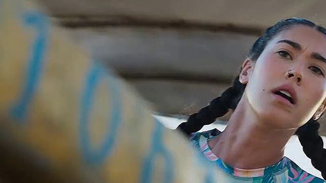 "Челюсти. Кровавый риф (2024)": новый уровень напряжения в мире триллеров смотреть онлайн