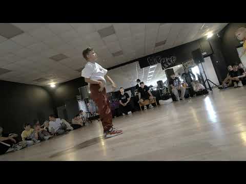 Брейкданс батл ↔ Дети до 9 лет ↔ Meg vs Petelka ↔ WHO IS WIN #whoiswin #bmvideo смотреть онлайн