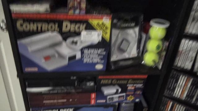 MASSIVE VIDEO GAME ROOM TOUR 2017 ( 80+ SYSTEMS & 3,600+ GAMES!) | SicCooper смотреть онлайн