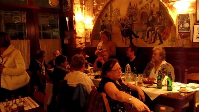 VRANAS AND MARAGOUDAKIS ARE PERFORMING VERY WELL CRETAN MUSIC смотреть онлайн