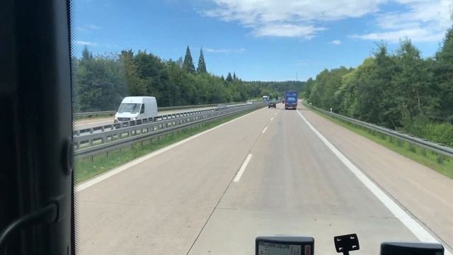 Дальнобой. Почти попал на деньги. Полиция во Франции лютует. Тысячи километров за спиной смотреть онлайн