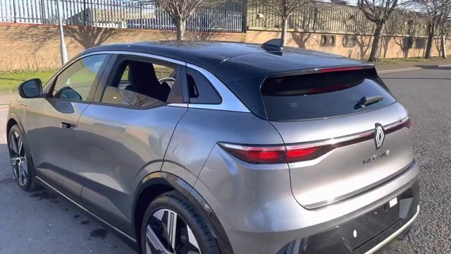 NEW MEGANE EV60 Launch Edition in shadow grey with diamond black roof смотреть онлайн