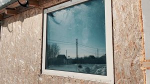 Установка окна за 7 минут в бытовку  / нарушая все законы установки окон