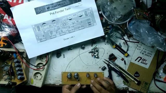 Fender Twin Part I Assembling Component смотреть онлайн