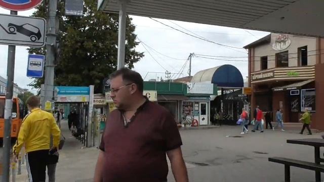 Отпуск в России. Прогулка в центре Краснодара. Кафе на ул. Коммунистической смотреть онлайн