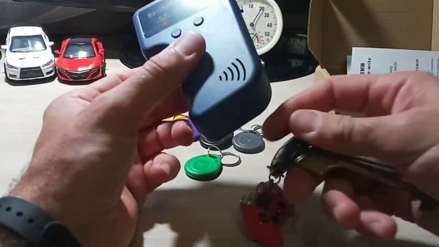 Дубликатор RFID 125кГц домофонных ключей с АлиЭкспресс смотреть онлайн