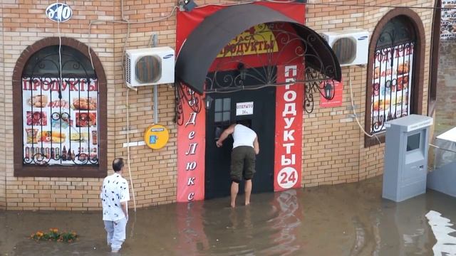 Потоп в Одинцово или Как охладить девушку за одну секунду смотреть онлайн