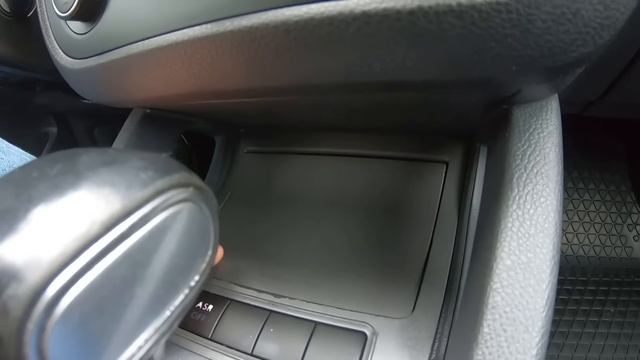 Volkswagen Golf Mk5 1.6L ТЕСТ-ДРАЙВ И ОБЗОР. смотреть онлайн