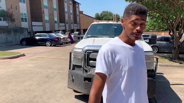 Сдаю тест на КОРОНАВИРУС, скупаю машины по 100$ в США, магазин Central Market. смотреть онлайн